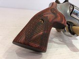 New Smith & Wesson Model 686 Plus Deluxe .357mag, 6" Barrel - 15 of 22