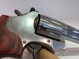 New Smith & Wesson Model 686 Plus Deluxe .357mag, 6" Barrel - 14 of 22