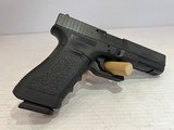 New Glock 17 Gen 3 9mm, 4.5" Barrel - 6 of 16