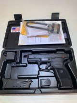New Ruger SR40c .40 Smith & Wesson 3.5" Barrelsku 3477 - 2 of 17