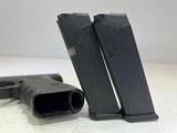Lightly Handled Glock 22 .40sw, 4.5" Barrel - 12 of 13
