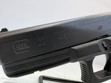 Lightly Handled Glock 22 .40sw, 4.5" Barrel - 2 of 13
