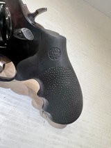 Used Like New Taurus Judge .45LC/.410 Gauge 3" Barrel - 5 of 13