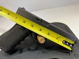 Lightly Handled Glock 22 .40sw, 4.5" Barrel - 12 of 13