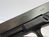 New Glock 19 9mm, 4" Barrel - 4 of 15