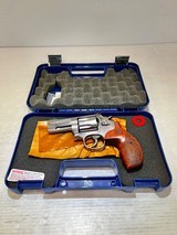 Used Like New Smith & Wesson 686-6 .357 Magnum 3
