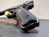 Like New Unfired Ruger Mark 4 .22lr, 10