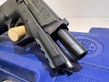 Like New Smith & Wesson M&P 9mm, 4.25