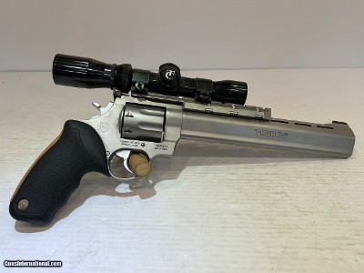 Like New Taurus Raging Hornet .22 hornet, 10