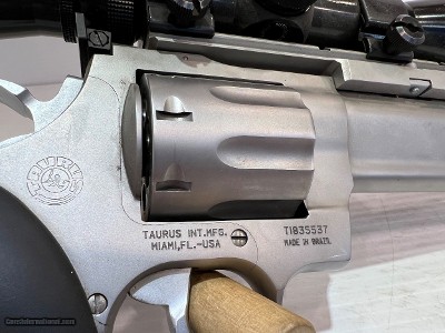 Like New Taurus Raging Hornet .22 hornet, 10