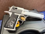New Magnum Research Desert Eagle .50AE, 6