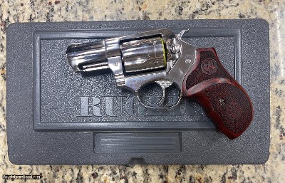 New Ruger SP101 357 Mag 5785 2.25