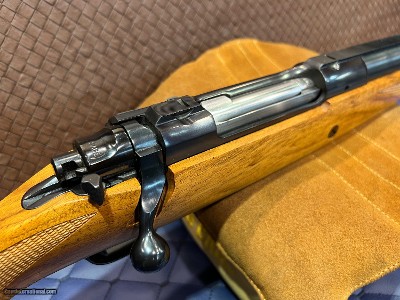 Ruger M77 RS .375 HH , 23