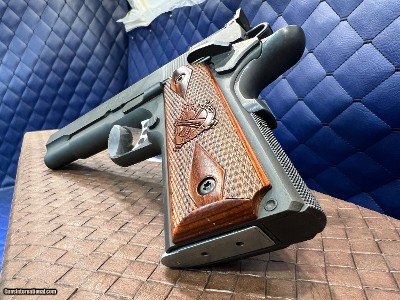 Used Springfield 1911 .45acp, 5