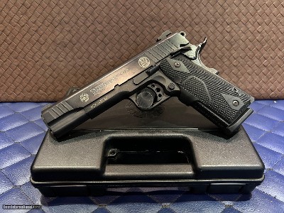 Used Like New Taurus PT1911 .45acp, 5