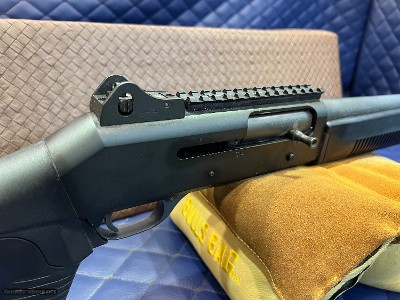 Used Benelli M4 12ga Tactical Entry Gun, 14