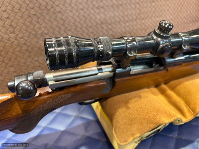 Used Ruger M77 .243win, 24
