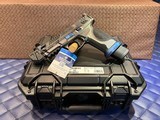 New Smith & Wesson SW M&P 9 9mm, 4.25