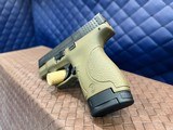 Used Smith & Wesson SW Shield .40sw, 3