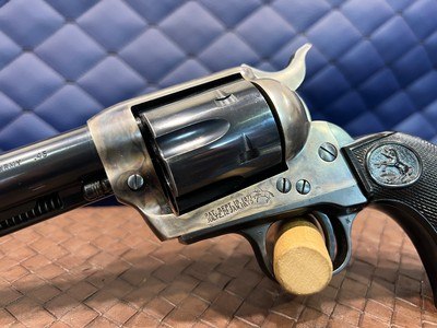 Unfired Very Good Condition 3rd Gen Colt Single Action Army .45colt, 7.5
