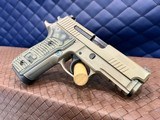 Very Good Sig P229 .40sw, 3.9