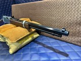 Light Handling Marks Henry Evil Roy .22lr, 17