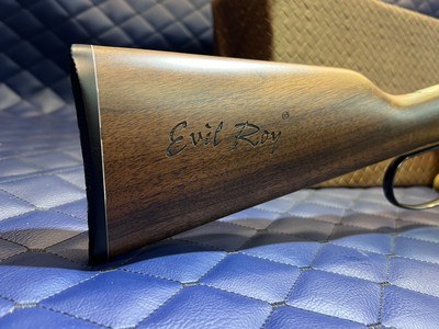 Light Handling Marks Henry Evil Roy .22lr, 17