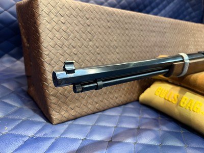 Light Handling Marks Henry Evil Roy .22lr, 17