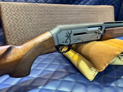Like New Browning Silver 12ga, 28