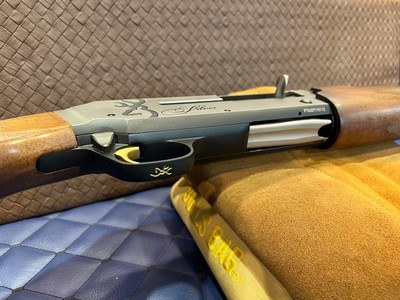 Like New Browning Silver 12ga, 28
