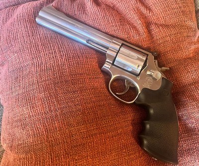 Smith &Wesson 686-4 357 Mag 6
