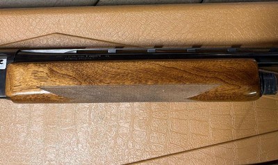 Browning B-2000  20-gauge semi-automatic shotgun includes two 28-inch barrels 3