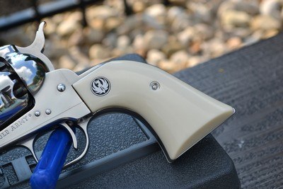 Nice Fixed Sight Ruger Old Army Black Powder 45, Gloss Stainless, Box, Paperwork - Image 8 of 11