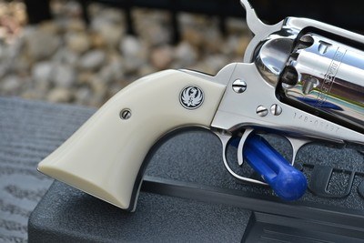 Nice Fixed Sight Ruger Old Army Black Powder 45, Gloss Stainless, Box, Paperwork - Image 4 of 11