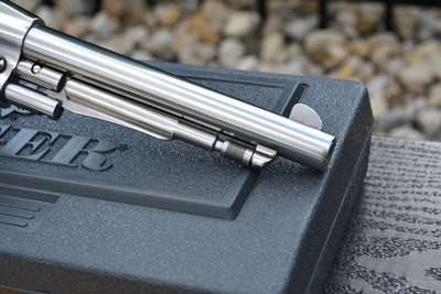 Nice Fixed Sight Ruger Old Army Black Powder 45, Gloss Stainless, Box, Paperwork - Image 3 of 11