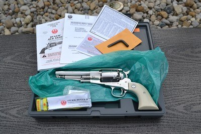 NIB Rare Fixed Sight, Gloss Stainless Ruger Old Army 5.5 Inch Barrel - Image 1 of 15