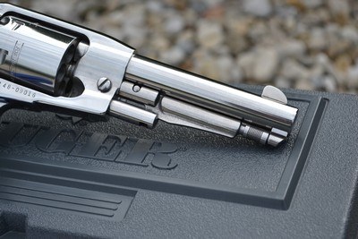 NIB Rare Fixed Sight, Gloss Stainless Ruger Old Army 5.5 Inch Barrel - Image 5 of 15