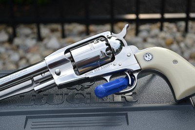 NIB Rare Fixed Sight, Gloss Stainless Ruger Old Army 5.5 Inch Barrel - Image 9 of 15