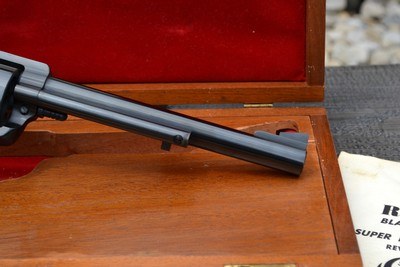Early, 1960 (2nd Year) Ruger Super Blackhawk 44 Mag w/ Mahogany Case - Nice - Image 4 of 15