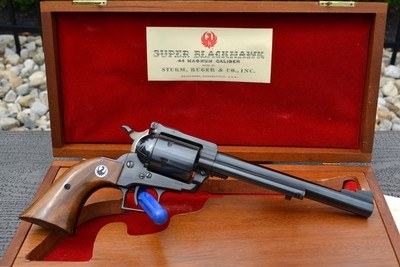 Early, 1960 (2nd Year) Ruger Super Blackhawk 44 Mag w/ Mahogany Case - Nice - Image 1 of 15