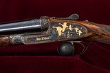 EXCLUSIVE TRUE PAIR JOHN WILKES EXHIBITION QUALITY SIDELOCK 10 BORE SHOTGUNS, GOLD ENGRAVED BY RENOWNED MASTER KEN HUNT. - 3 of 15