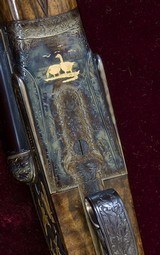 EXCLUSIVE TRUE PAIR JOHN WILKES EXHIBITION QUALITY SIDELOCK 10 BORE SHOTGUNS, GOLD ENGRAVED BY RENOWNED MASTER KEN HUNT. - 10 of 15