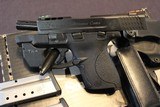 Smith & Wesson M&P 40 Shield - Performance Center - 2 of 5