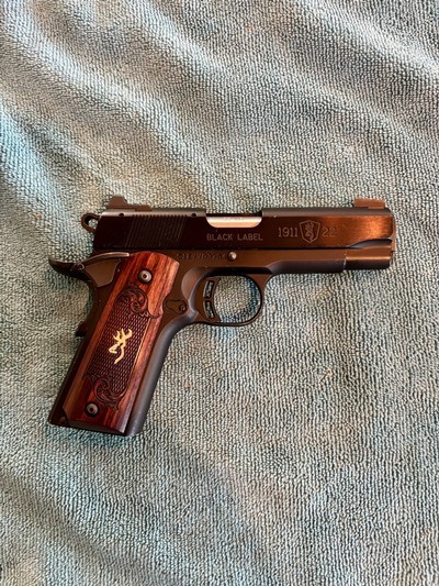 Browning 1911 22 Black Label Medallion Compac