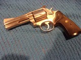 SMITH & WESSON
MODEL 686
CALIBER 357 - 6 of 11