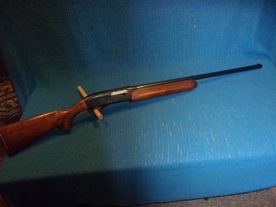 Remington 1100 - Image 2 of 16