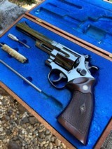 SMITH & WESSON MODEL 29 .44MAG 4 SCREW - 1 of 15