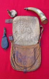 Original antique hunting pouch and powder horn - 2 of 12