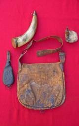 Original antique hunting pouch and powder horn - 3 of 12