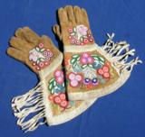 Gloves - Indian Beaded Wild West Gauntlets Gloves
- 4 of 8